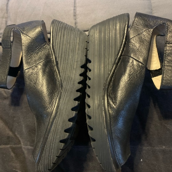 Fly London ~ Yala Wedge - Picture 4 of 5